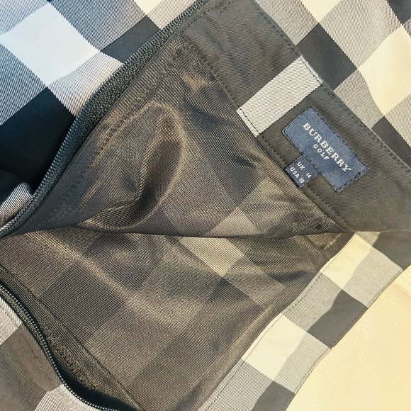 BURBERRY Skirt - Picture 8 of 11